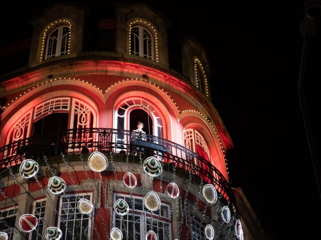 Musical show with performance by Sofia Escobar and her choir